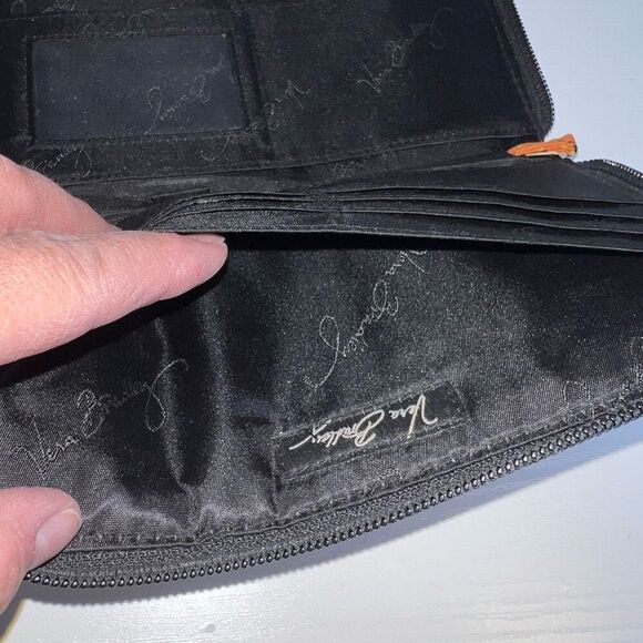 VERA BRADLEY Full Size WRISTLET Wallet 8” x 4.5" Black Floral Wallet Coin Card - Picture 8 of 9